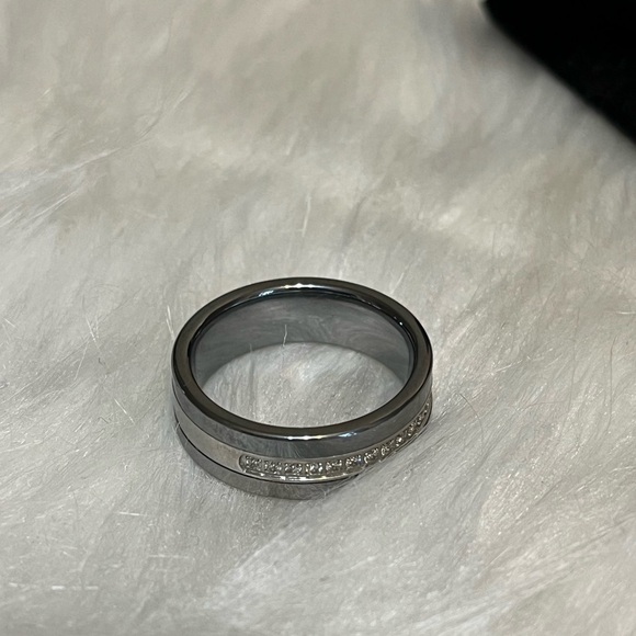 Size 12 Dual Silver Tone Rhinestones Ring - Picture 6 of 13